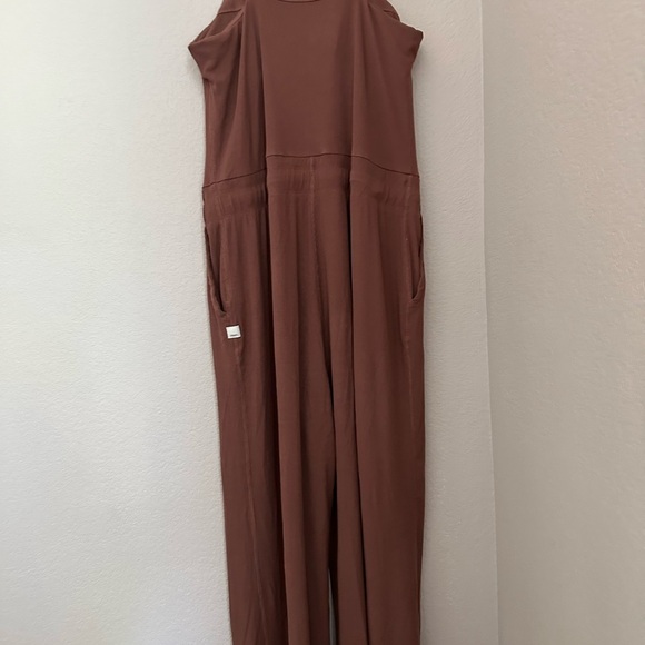 Vuori Pose Henley Jumpsuit XL Brown Stretch Moisture Wicking Ribbed Drawstring - Picture 10 of 16